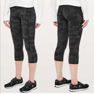 Lululemon Fast and Free Crop II 19" Camo Size 4